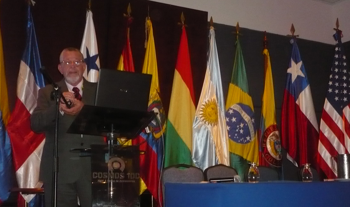 Apresentação de palestra pelo nosso representante Tarcisio